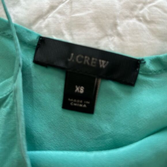 J.Crew Green Silk Cami – XS | Minimalist, Lightweight, Summer Essential - Picture 2 of 3